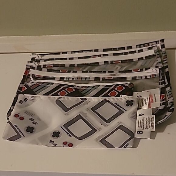 2016 Nintendo and Game Boy Bags - Picture 1 of 11